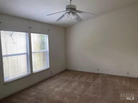 1002 Maple Dr, Windsor, CA 95492 photo 11