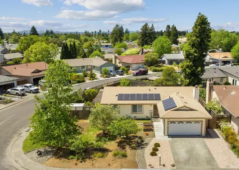 5355 Evonne Ave, Rohnert Park, CA 94928