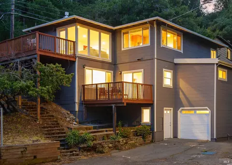 152 Reservoir Rd, San Rafael, CA 94901