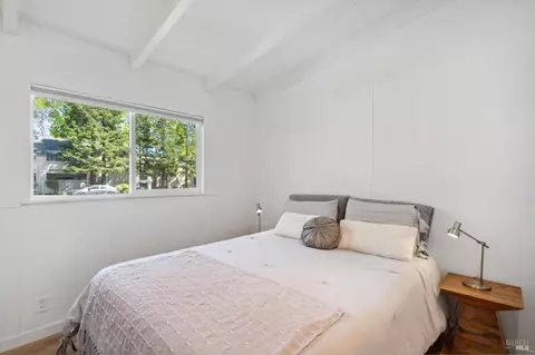 956 Madrone Rd, Sonoma, CA 95476 photo 23