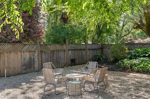 956 Madrone Rd, Sonoma, CA 95476 photo 27