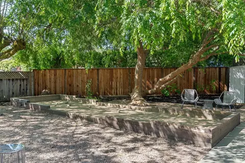 956 Madrone Rd, Sonoma, CA 95476 photo 29