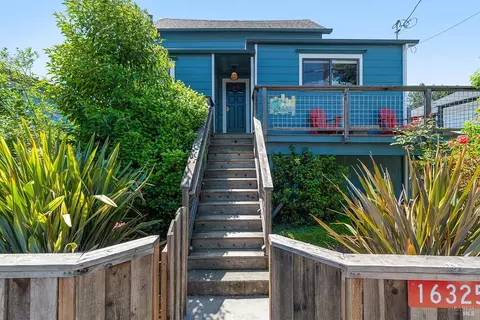 16325 4th St, Guerneville, CA 95446