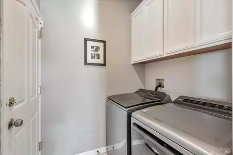 9552 Ashley Dr, Windsor, CA 95492 photo 17