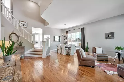 9552 Ashley Dr, Windsor, CA 95492 photo 3