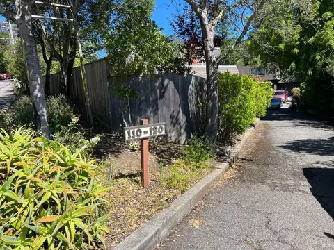 110-112 Reservoir Rd, San Rafael, CA 94901