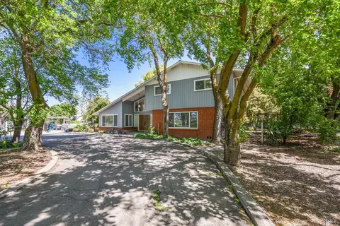6708 Willow Rd, Vacaville, CA 95687 photo 2