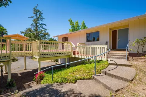 320 Brookside Dr, Angwin, CA 94508 photo 2