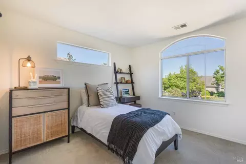 75 Windsor Ln, Petaluma, CA 94952 photo 29