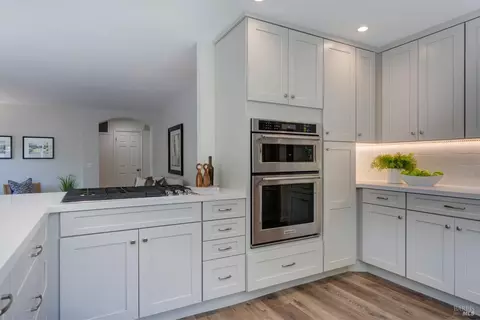 75 Windsor Ln, Petaluma, CA 94952 photo 11
