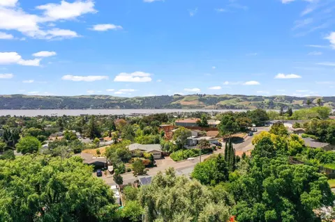 62 La Prenda Ave, Benicia, CA 94510