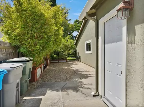 266 Edwin Dr, Vacaville, CA 95687 photo 36