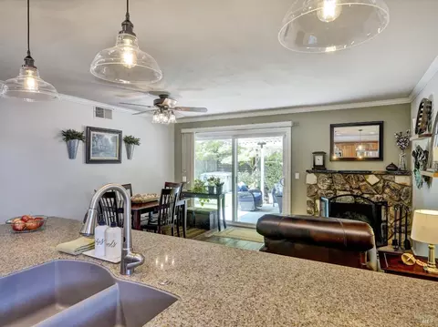 266 Edwin Dr, Vacaville, CA 95687 photo 25