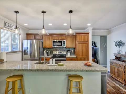 266 Edwin Dr, Vacaville, CA 95687 photo 24