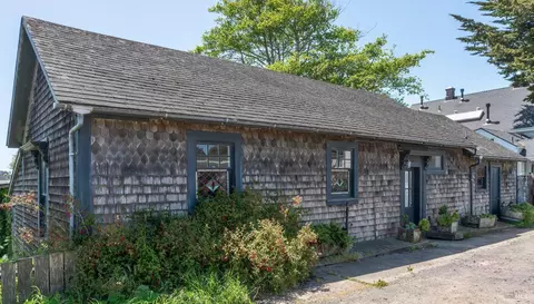 44871 Ukiah St, Mendocino, CA 95460