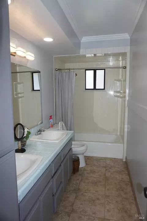 227 Carter St, Vallejo, CA 94590 photo 8