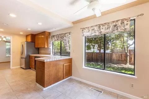 8270 Honor Pl, Cotati, CA 94931 photo 17
