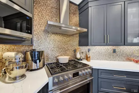 Kitchen - 5820 Cabernet Dr, Vallejo, CA 94591 photo 11 of 13