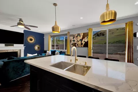 Kitchen - 5820 Cabernet Dr, Vallejo, CA 94591 photo 12 of 13