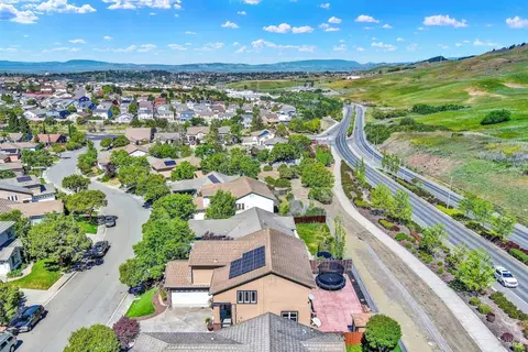 View/Area - 5820 Cabernet Dr, Vallejo, CA 94591 photo 8 of 15