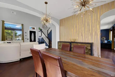 Dining - 5820 Cabernet Dr, Vallejo, CA 94591 photo 4 of 4