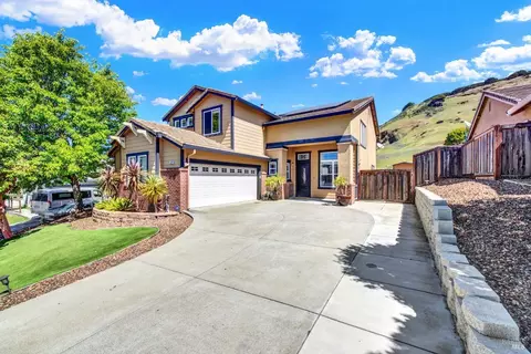 Exterior - 5820 Cabernet Dr, Vallejo, CA 94591 photo 6 of 21