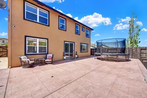 Exterior - 5820 Cabernet Dr, Vallejo, CA 94591 photo 13 of 21