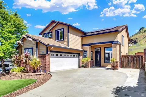Exterior - 5820 Cabernet Dr, Vallejo, CA 94591 photo 5 of 21