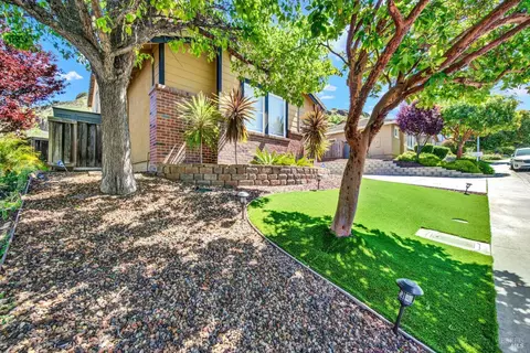 Exterior - 5820 Cabernet Dr, Vallejo, CA 94591 photo 8 of 21
