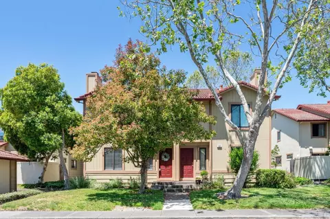 338 Park Place Dr, Petaluma, CA 94954