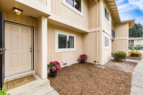 7107 Camino Colegio, Rohnert Park, CA 94928