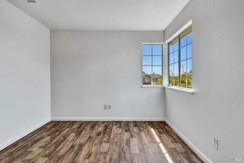 109 Exposition Dr, Vallejo, CA 94589 photo 24