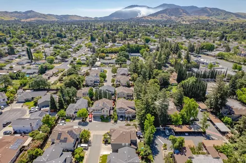 4716 Dessira Ct, Concord, CA 94521 photo 8