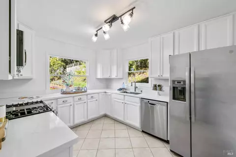 86 Granada Dr, Corte Madera, CA 94925 photo 9