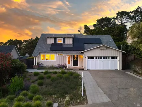 86 Granada Dr, Corte Madera, CA 94925