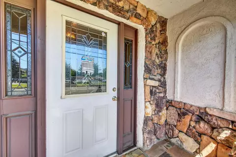 151 E F St, Benicia, CA 94510 photo 6