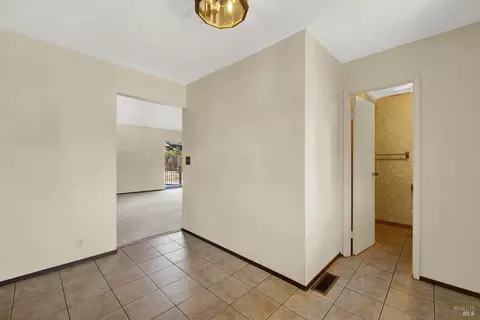 151 E F St, Benicia, CA 94510 photo 21