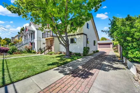 151 E F St, Benicia, CA 94510 photo 3