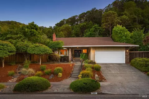597 Fairway Dr, Novato, CA 94949