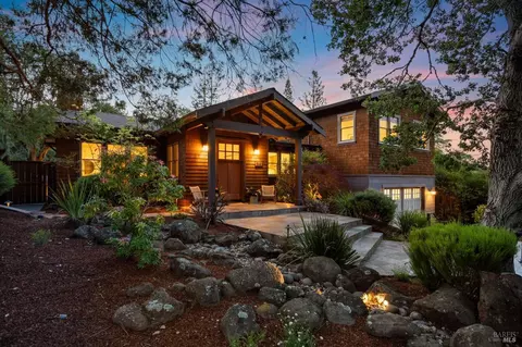 24 Harding Dr, Novato, CA 94947
