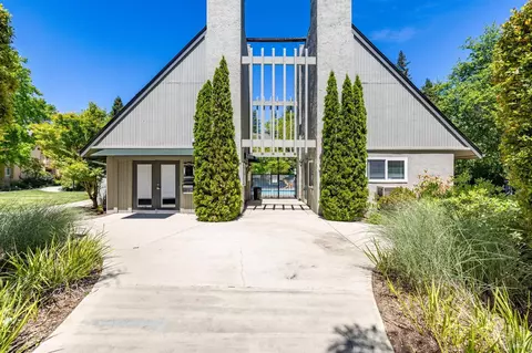 204 Foss Creek Cir #A, Healdsburg, CA 95448