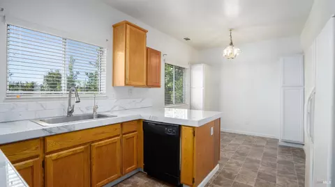 1179 Legend Cir, Vallejo, CA 94591 photo 7