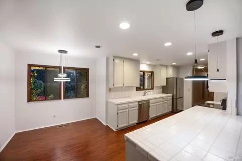 775 Istvan Rd, Sonoma, CA 95476 photo 3
