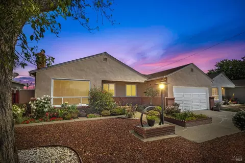 1440 Hawaii St, Fairfield, CA 94533