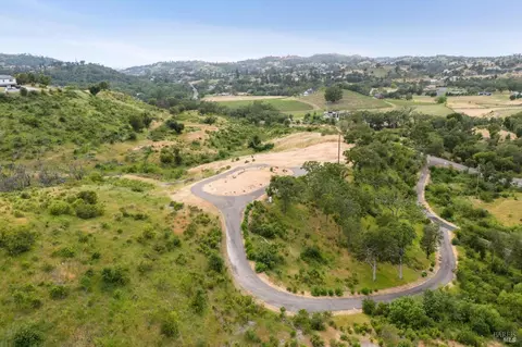 5154 Foothill Ranch Rd, Santa Rosa, CA 95404