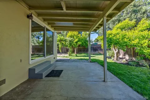 348 George Pl, Ukiah, CA 95482 photo 16