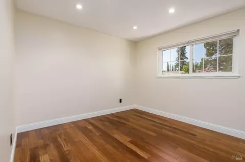 348 George Pl, Ukiah, CA 95482 photo 9