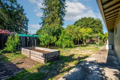 348 George Pl, Ukiah, CA 95482 photo 18