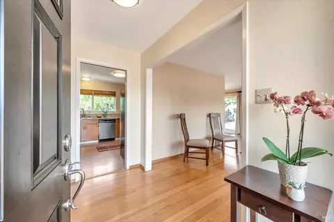 2 Arbor Cir, Novato, CA 94947 photo 2