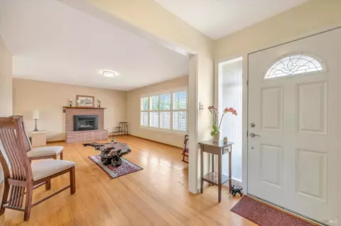 2 Arbor Cir, Novato, CA 94947 photo 7